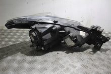 Laden Sie das Bild in den Galerie-Viewer, Frontscheinwerfer Mazda III Ein Stück (Rechts oder Links) Scheinwerfer Headlight