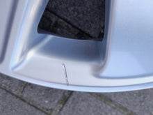 Load image into Gallery viewer, 1x Alufelge 16 Zoll 5.0" 5x100 40ET Glanz Toyota Yaris Rim Wheel FEL1080810903eo