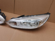 Load image into Gallery viewer, Frontscheinwerfer Ford Focus C Max Ein Satz Scheinwerfer Headlight SCH3330177436dz