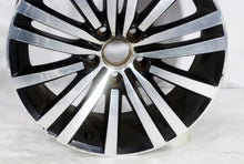 Laden Sie das Bild in den Galerie-Viewer, 1x Alufelge 17 Zoll 7.5" 5x112 Schwarz 3AA601025G VW Passat B7 Rim Wheel FEL1629400742hh