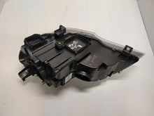 Load image into Gallery viewer, Frontscheinwerfer BMW E70 7278046 Rechts Scheinwerfer Headlight SCH4663469502fv