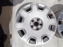 Laden Sie das Bild in den Galerie-Viewer, 1x Alufelge 17 Zoll 7.5" 5x112 40ET Glanz Silber 4E0601025P Audi A8 Rim Wheel FEL2084453245lh