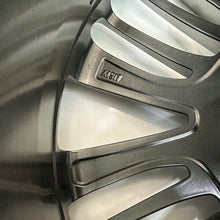 Laden Sie das Bild in den Galerie-Viewer, 1x Alufelge 18 Zoll 7.5&quot; 5x108 50ET LV4J-1007-A1A Ford Rim Wheel