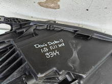 Laden Sie das Bild in den Galerie-Viewer, Frontscheinwerfer Dacia Duster 260101613R Full LED Rechts Scheinwerfer Headlight