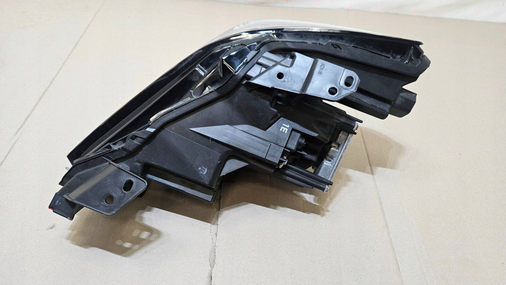 Frontscheinwerfer Mazda III BCJH-51030 Rechts Scheinwerfer Headlight SCH9826570804bv