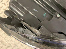 Laden Sie das Bild in den Galerie-Viewer, Frontscheinwerfer Mercedes-Benz W246 A2468207761 Xenon Links Headlight SCH9680782691kj