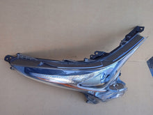 Laden Sie das Bild in den Galerie-Viewer, Frontscheinwerfer Toyota Prius Full LED Rechts Scheinwerfer Headlight SCH5695689968ij
