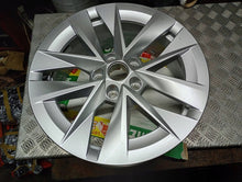 Load image into Gallery viewer, 1x Alufelge 17 Zoll 46ET Silber 5E3601025 Skoda Octavia I Rim Wheel FEL7991561510dp