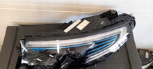 Laden Sie das Bild in den Galerie-Viewer, Frontscheinwerfer Mercedes-Benz Eqc RKC12219 Vorderseite Scheinwerfer Headlight SCH9938103842ws