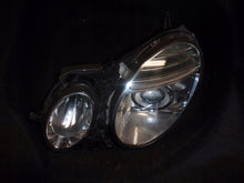 Laden Sie das Bild in den Galerie-Viewer, Frontscheinwerfer Mercedes-Benz W211 Links Scheinwerfer Headlight SCH5583130555ps