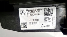 Laden Sie das Bild in den Galerie-Viewer, Frontscheinwerfer Mercedes-Benz Eqb 2439068900 Links Scheinwerfer Headlight SCH2650629180yr