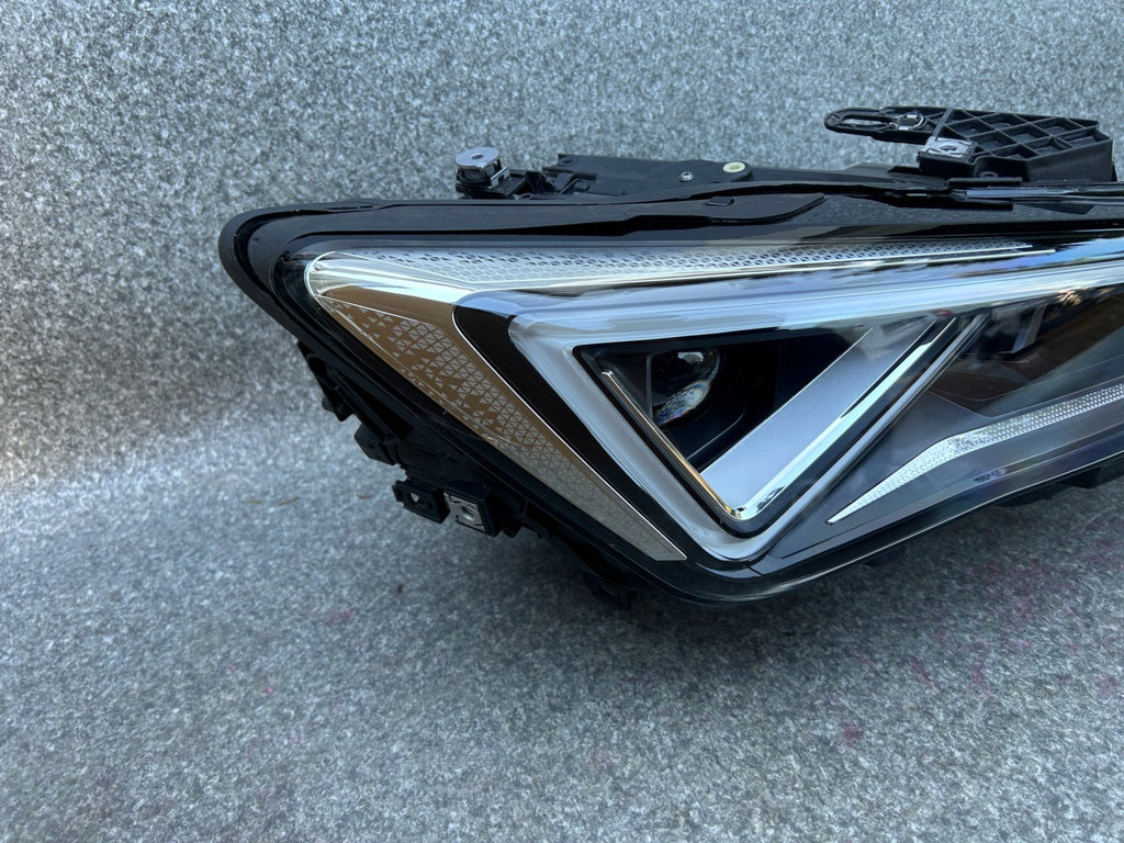 Frontscheinwerfer Cupra Formentor 5FG941036B Rechts Scheinwerfer Headlight SCH8685340461xc
