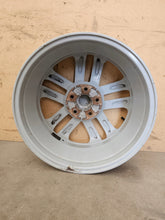 Load image into Gallery viewer, 1x Alufelge 17 Zoll 7.0&quot; 5x114.3 Nissan Juke F15 Rim Wheel