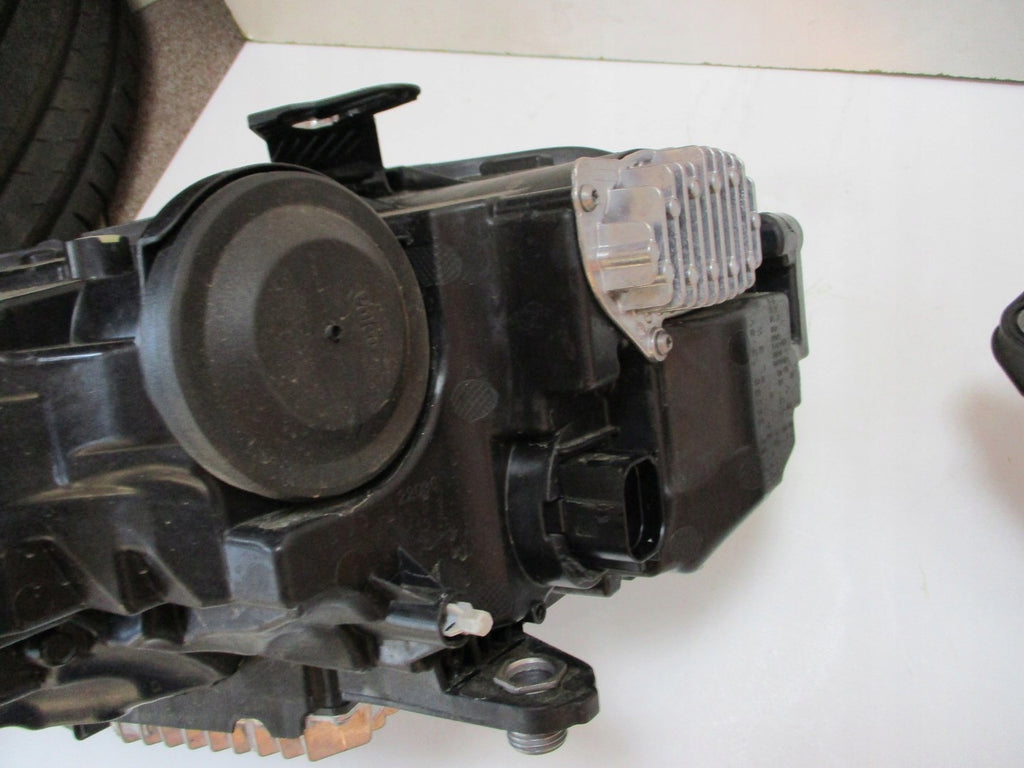 Frontscheinwerfer Audi A1 82A941033 82A941034 Full LED Rechts oder Links