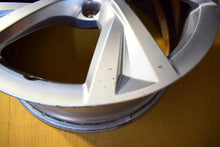 Load image into Gallery viewer, 1x Alufelge 18 Zoll 8.0&quot; 5x112 40ET Glanz Silber Audi B9 Rim Wheel