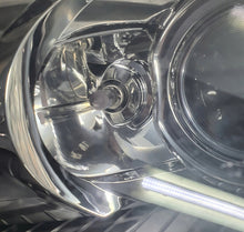 Laden Sie das Bild in den Galerie-Viewer, Frontscheinwerfer Audi A8 I 6R1941007E Links Scheinwerfer Headlight SCH3542294629ua