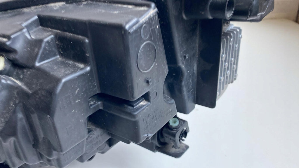 Frontscheinwerfer Ford Kuga III CX482HL-RH-LHD LV4B-13E014-FH LED Rechts SCH5296780369zi
