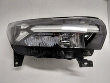 Load image into Gallery viewer, Frontscheinwerfer Dacia Duster LED Rechts Scheinwerfer Headlight SCH8472868546fu