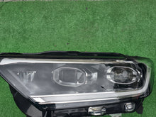 Load image into Gallery viewer, Frontscheinwerfer VW T-Roc 2GA941035AR Full LED Ein Stück (Rechts oder Links) SCH3151555301ce