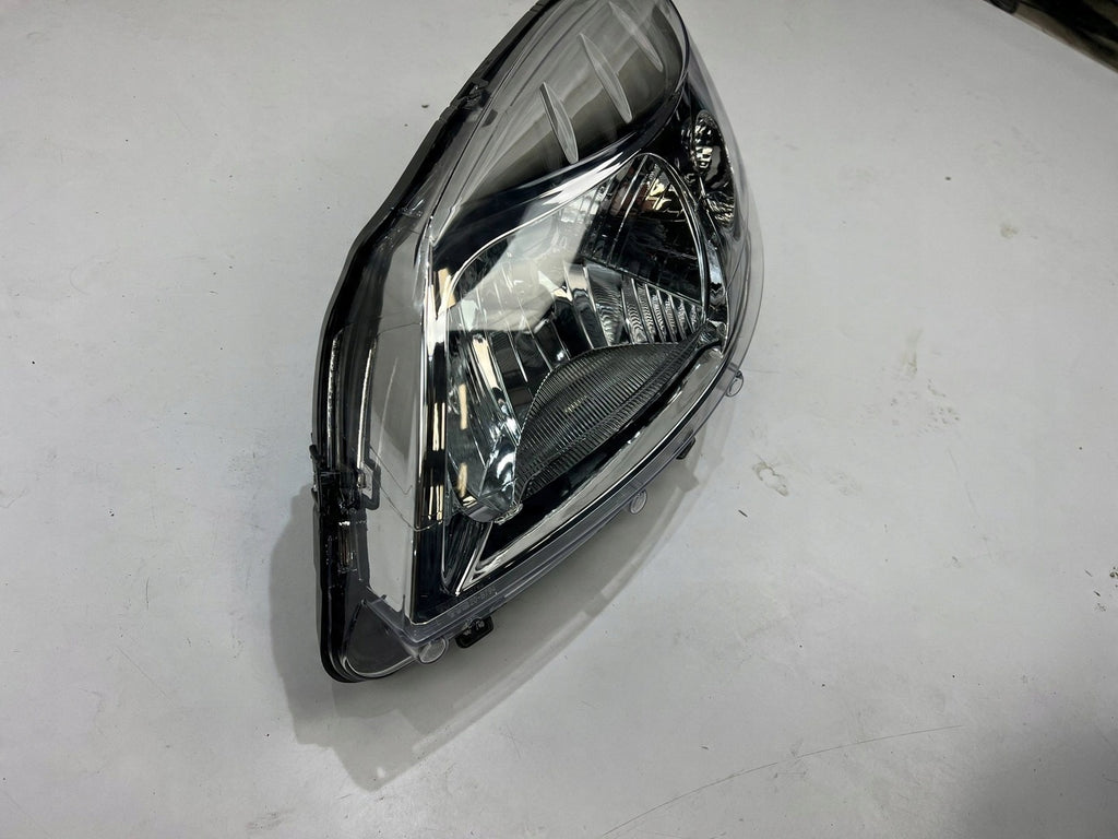 Frontscheinwerfer Dacia Sandero I Links Scheinwerfer Headlight