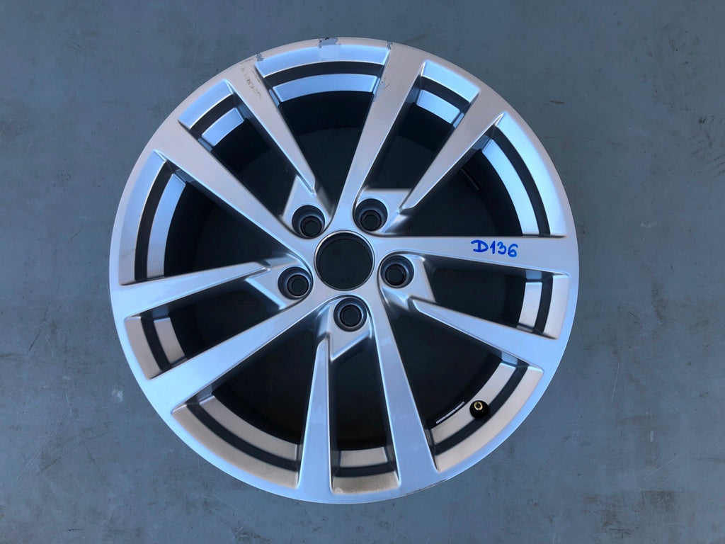 1x Alufelge 17 Zoll 7.5" 5x112 51ET 8V0601025CS Audi A3 Rim Wheel FEL6889651444eo