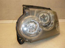 Laden Sie das Bild in den Galerie-Viewer, Frontscheinwerfer Land Rover Range III L322 5DV009000-00 Xenon Links Headlight SCH4823030877tq