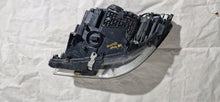 Laden Sie das Bild in den Galerie-Viewer, Frontscheinwerfer BMW 5 F10 7410726 Rechts Scheinwerfer Headlight