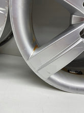 Load image into Gallery viewer, 1x Alufelge 17 Zoll 8.0&quot; 3x112 8J0601025C Audi Tt Rim Wheel