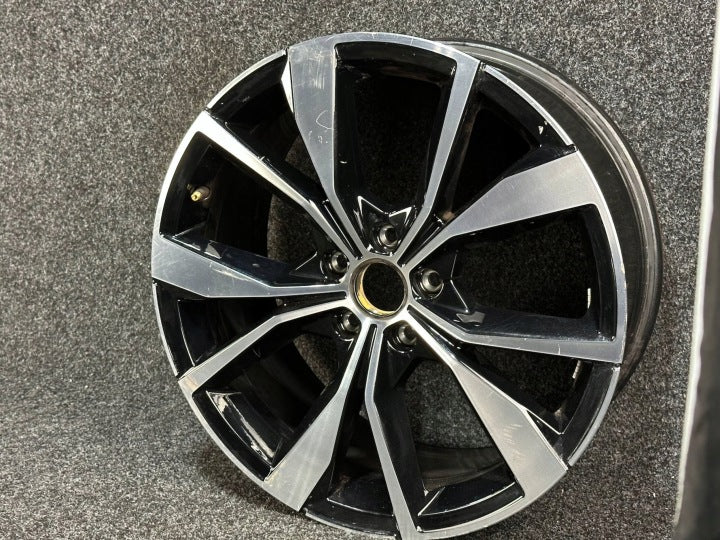 1x Alufelge 19 Zoll 2GA601025AK VW Golf Rim Wheel FEL6360058248qs