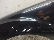 Laden Sie das Bild in den Galerie-Viewer, Kotflügel Mercedes-Benz W221 AMD141812 Vorne Links