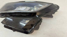 Laden Sie das Bild in den Galerie-Viewer, Frontscheinwerfer Skoda Kodiaq 566941015F Full LED Links Scheinwerfer Headlight SCH4951778122pe