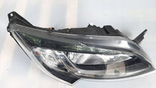 Laden Sie das Bild in den Galerie-Viewer, Frontscheinwerfer Peugeot Boxer Rechts Scheinwerfer Headlight