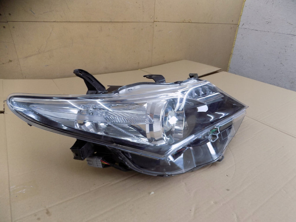 Frontscheinwerfer Toyota Auris 81110-02E20 Rechts Scheinwerfer Headlight