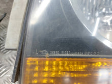 Laden Sie das Bild in den Galerie-Viewer, Frontscheinwerfer Kia Bongo 0K6B051020 Ein Stück (Rechts oder Links) Headlight