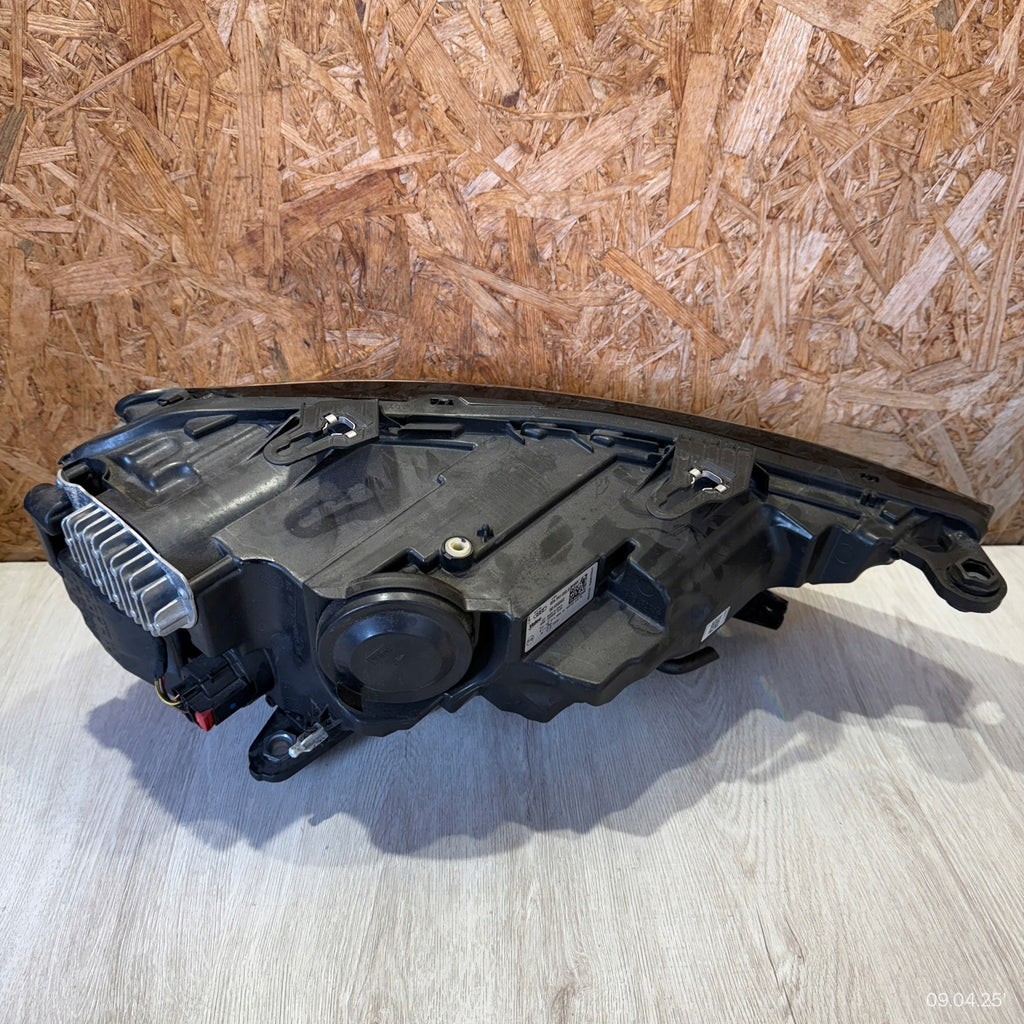 Frontscheinwerfer Audi A1 82A941034D 82A941033D LED Ein Satz Headlight