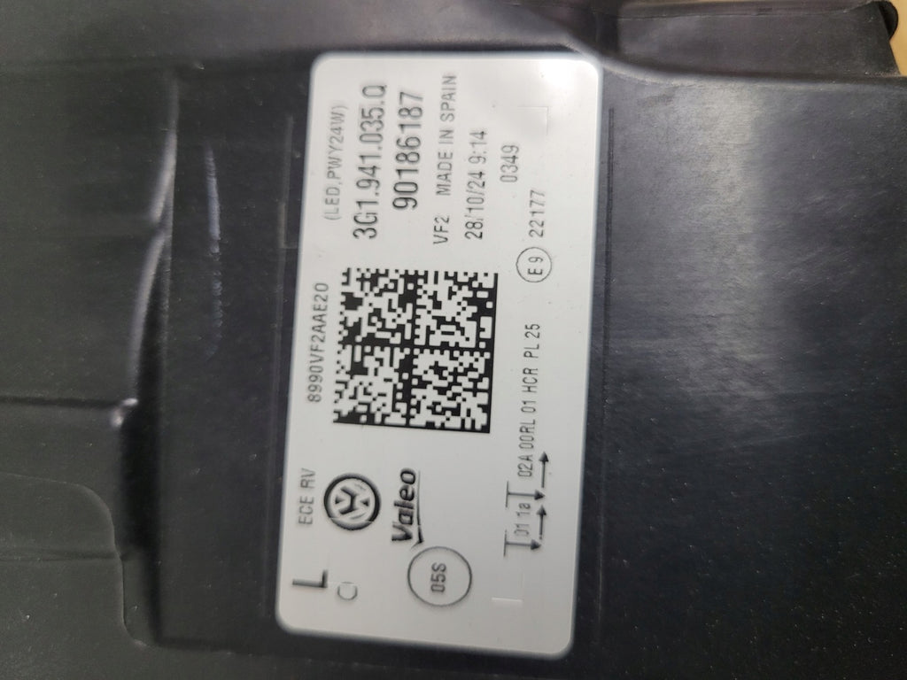 Frontscheinwerfer VW Passat B8 3G1941035Q LED Ein Stück (Rechts oder Links) SCH3516360840so