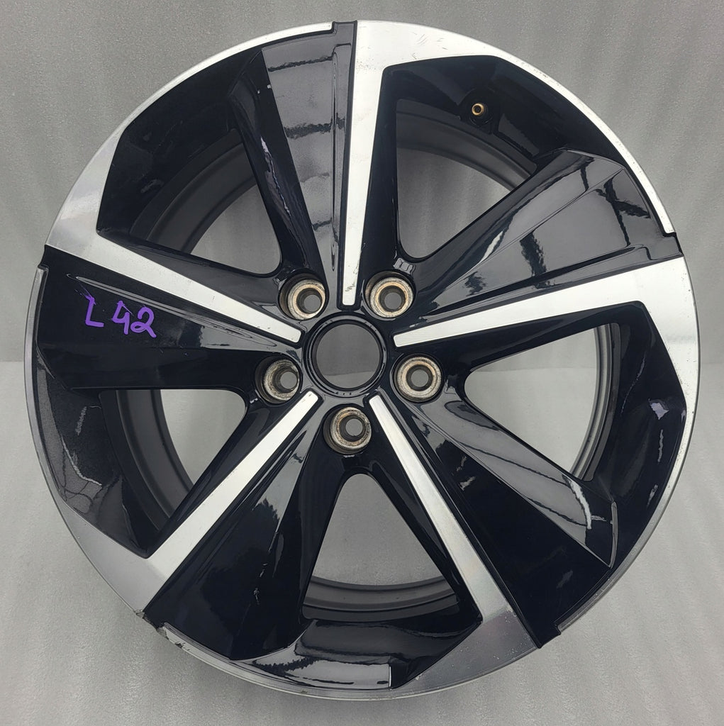 1x Alufelge 17 Zoll 7.5" 5x108 44ET Glanz Silber 9847065380 Opel Astra L 308 Iii FEL2702260234lv