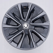 Load image into Gallery viewer, 1x Alufelge 17 Zoll 7.0" 5x100 51ET 6VA601025F Skoda Fabia I Rim Wheel FEL4496758587ya