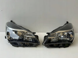 Frontscheinwerfer Toyota Yaris 0D-158 Ein Stück (Rechts oder Links) Headlight SCH4954830400ji