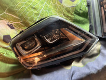 Load image into Gallery viewer, Frontscheinwerfer VW Amarok 2H1941016T Xenon Rechts Scheinwerfer Headlight SCH8732899417dz