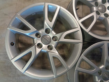 Laden Sie das Bild in den Galerie-Viewer, 4x Alufelge 17 Zoll 6.5" 5x112 33ET Glanz Silber 8U0071497 Audi Q3 Rim Wheel FEL6139422161rr