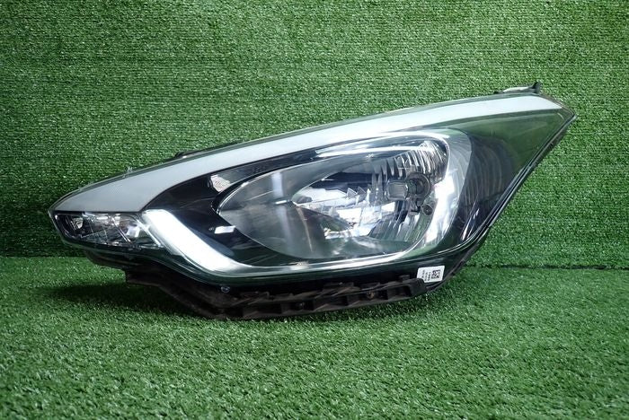 Frontscheinwerfer Hyundai I20 92101-C8000 Links Scheinwerfer Headlight SCH1277588206rd