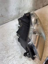 Laden Sie das Bild in den Galerie-Viewer, Frontscheinwerfer VW Touran 1T1941005B 0301233201 Links Scheinwerfer Headlight SCH5097137815za