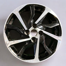 Laden Sie das Bild in den Galerie-Viewer, 1x Alufelge 16 Zoll 6.0&quot; 4x100 48ET Glanz Silber 42611-0DG80 Toyota Yaris