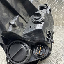Load image into Gallery viewer, Frontscheinwerfer Kia Venga 921021P000 Rechts Scheinwerfer Headlight SCH1209158967ac