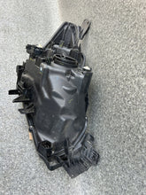 Laden Sie das Bild in den Galerie-Viewer, Frontscheinwerfer Mazda 2 Dj DB5J-51040 Links Scheinwerfer Headlight SCH2128649338ra