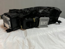 Load image into Gallery viewer, Frontscheinwerfer VW Touareg 761941081B 761941082B LED Ein Satz Headlight