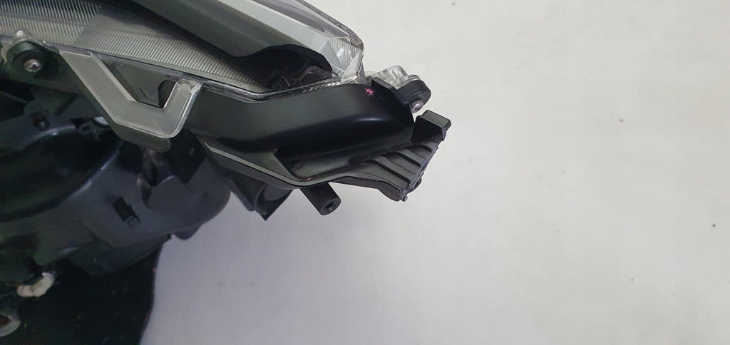 Frontscheinwerfer Toyota V LED Rechts Scheinwerfer Headlight SCH9953149105co