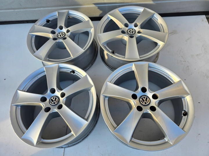 4x Alufelge 17 Zoll 7.5" 5x112 28ET VW Passat B7 Tiguan Sharan Arteon Rim Wheel FEL6813124722za