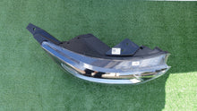 Laden Sie das Bild in den Galerie-Viewer, Frontscheinwerfer Hyundai I20 III Rechts Scheinwerfer Headlight